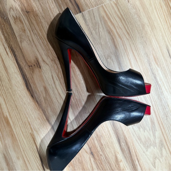 Authentic Louboutin Very Prive Heel - Picture 5 of 10